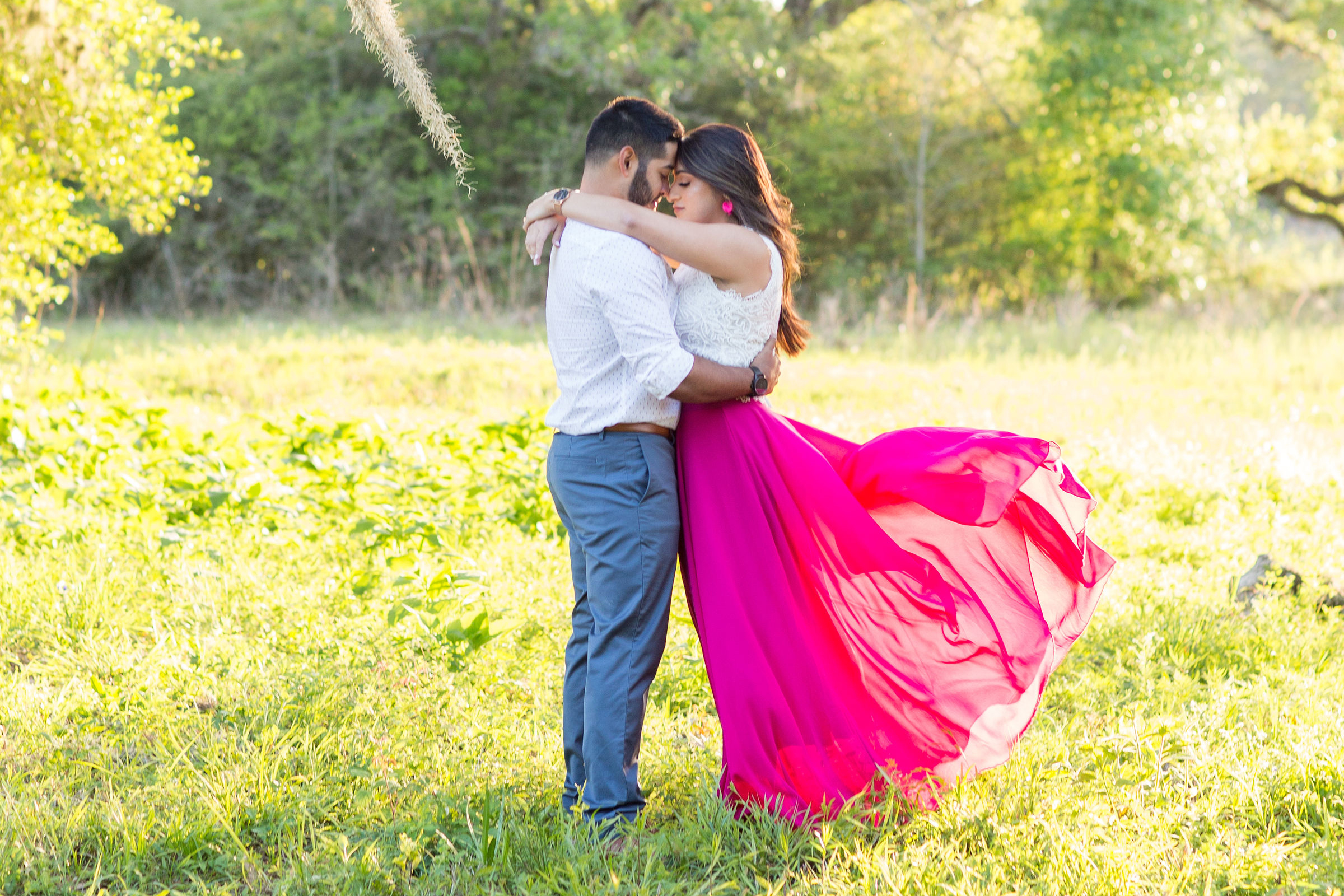 tips for choosing your engagement session outfit